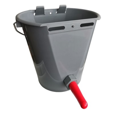 BESS 8 liters calf bucket with BESS universal no leak nipple
